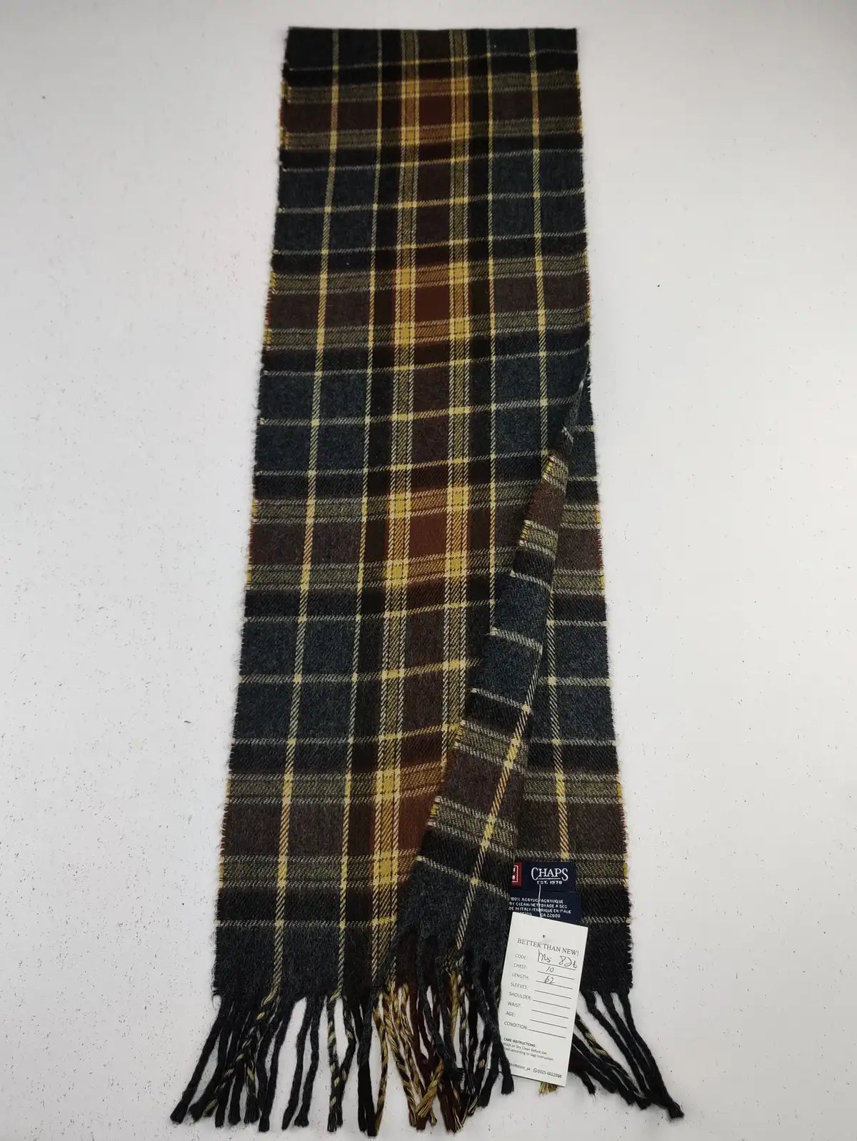 Buy online pre-used pre-loved 100% authentic & Original branded Chaps (MS-826) available in Pakistan. Top international brands avilable.
