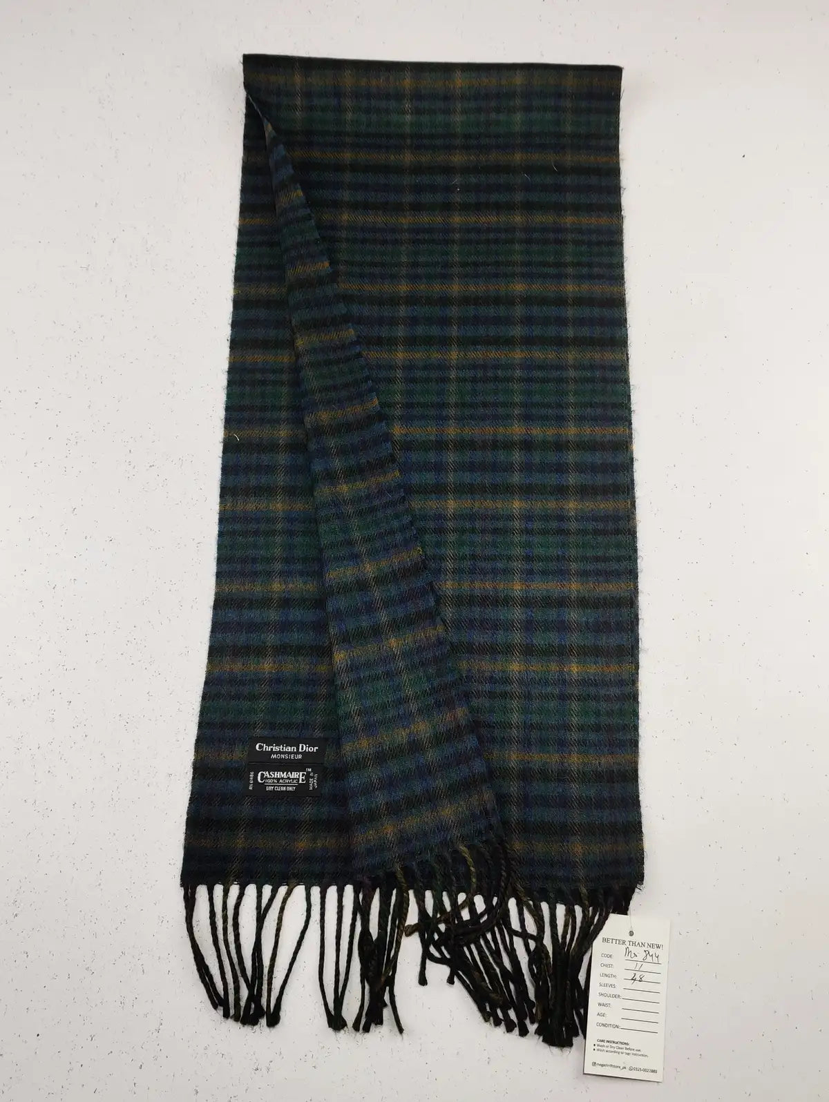 Buy online pre-used pre-loved 100% authentic & Original branded Christian Dior (MS-844) available in Pakistan. Top international brands avilable.