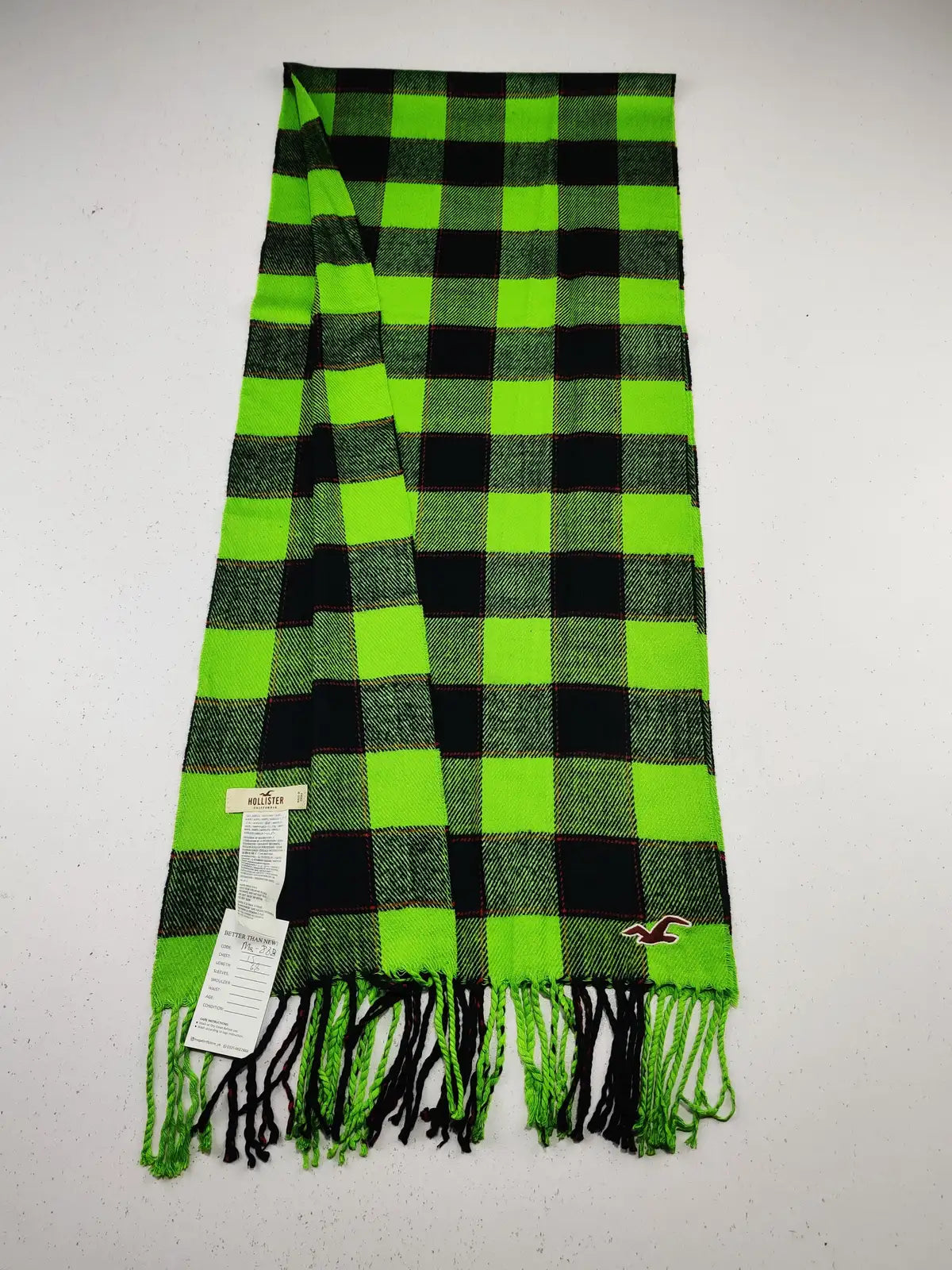 Buy online pre-used pre-loved 100% authentic & Original branded Hollister (MS-868) available in Pakistan. Top international brands avilable.