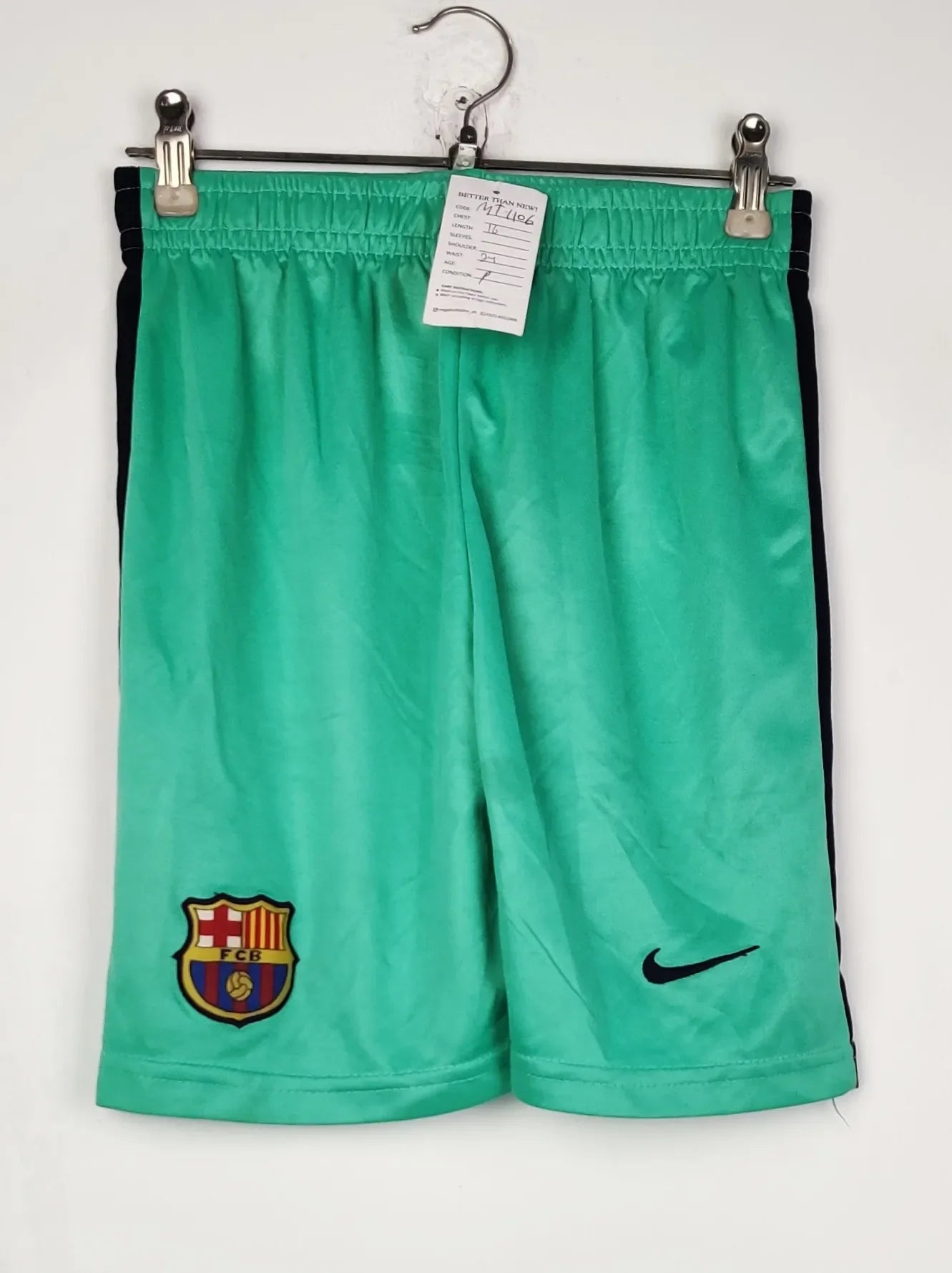 Buy online pre-used pre-loved 100% authentic & Original branded Unknown Brand (MT-1106) available in Pakistan. Top international brands avilable.