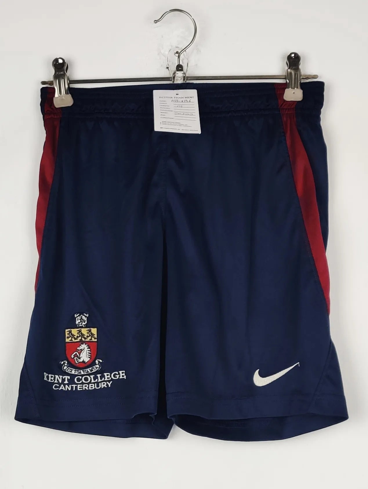 Buy online pre-used pre-loved 100% authentic & Original branded Nike (MT-1136) available in Pakistan. Top international brands avilable.