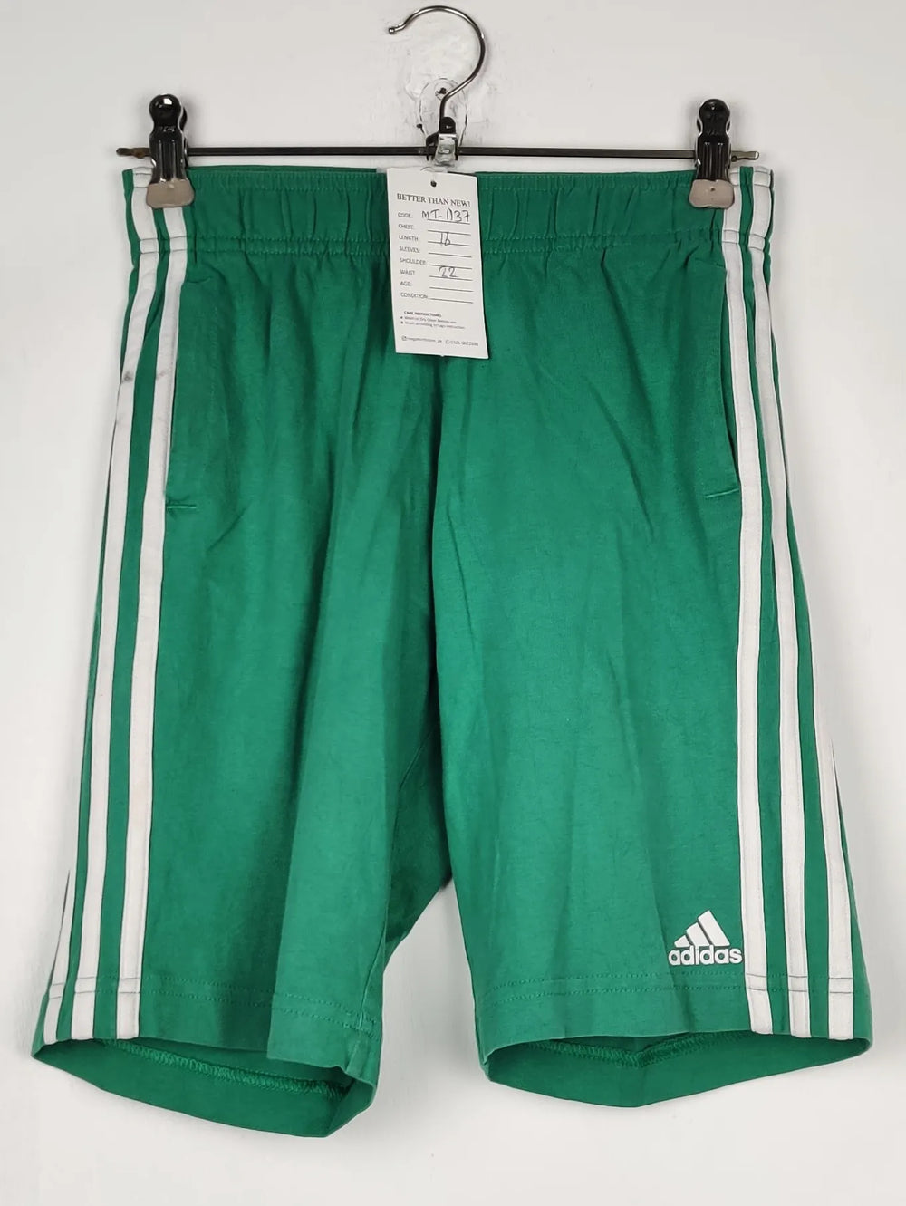 Buy online pre-used pre-loved 100% authentic & Original branded Adidas (MT-1137) available in Pakistan. Top international brands avilable.