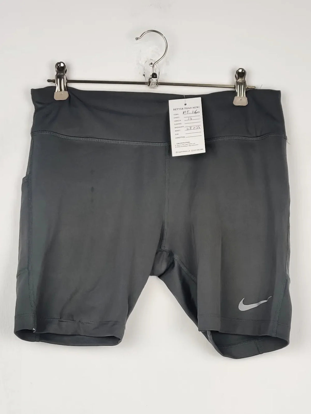 Buy online pre-used pre-loved 100% authentic & Original branded Nike (MT-1160) available in Pakistan. Top international brands avilable.