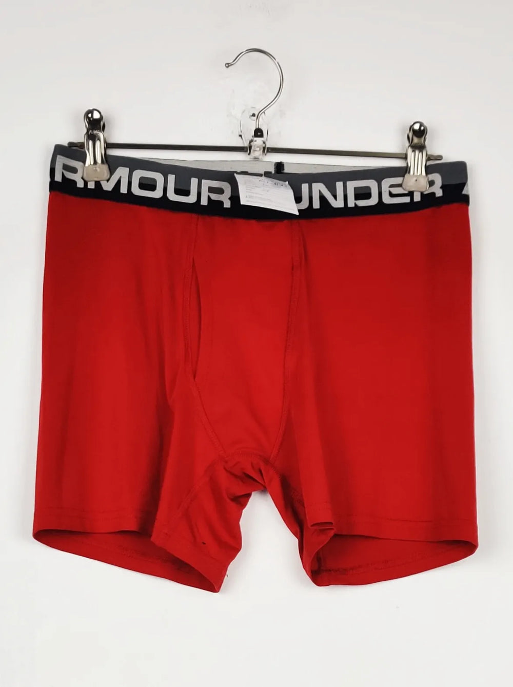 Buy online pre-used pre-loved 100% authentic & Original branded Under Armour (MT-1171) available in Pakistan. Top international brands avilable.