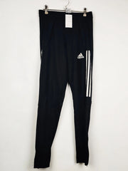 Buy online pre-used pre-loved 100% authentic & Original branded Adidas (MT-1190) available in Pakistan. Top international brands avilable.