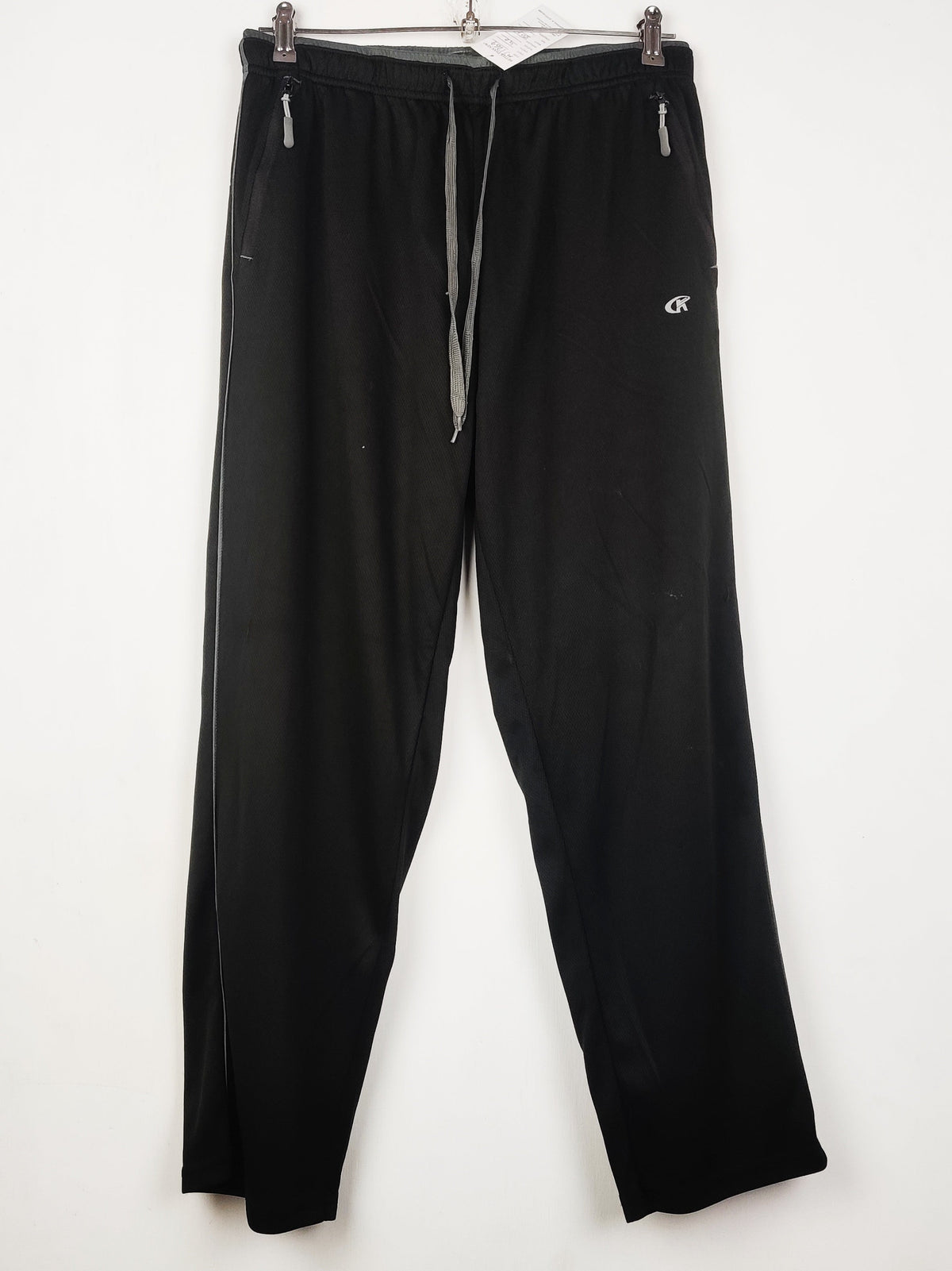 Buy online pre-used pre-loved 100% authentic & Original branded Unknown Brand (MT-1269) available in Pakistan. Top international brands avilable.