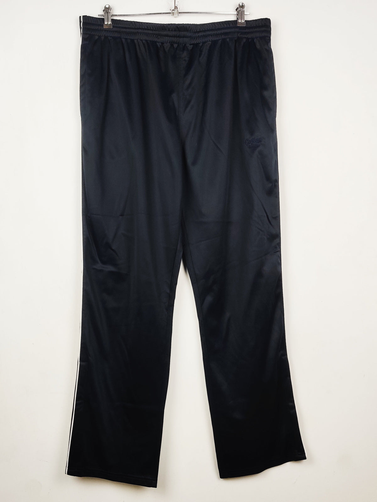 Buy online pre-used pre-loved 100% authentic & Original branded Cotton Traders (MT-1273) available in Pakistan. Top international brands avilable.