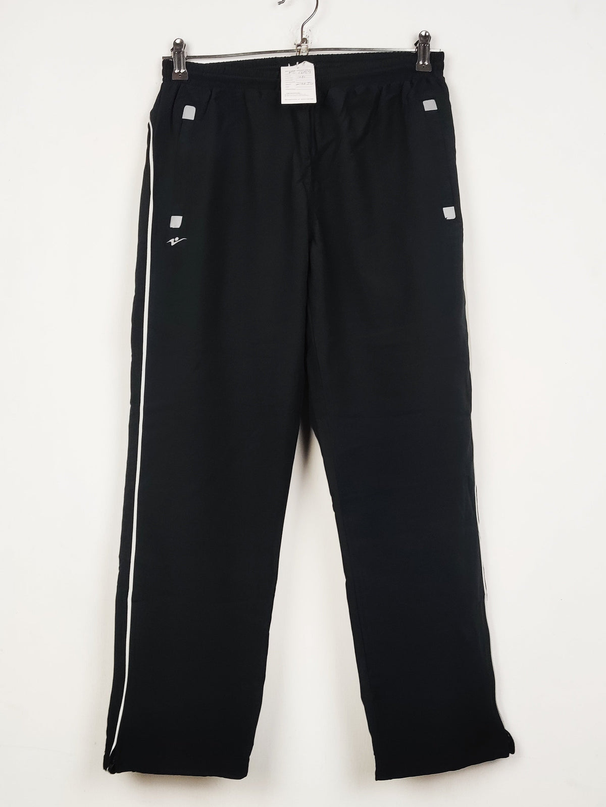 Buy online pre-used pre-loved 100% authentic & Original branded Pb Sports (MT-1299) available in Pakistan. Top international brands avilable.
