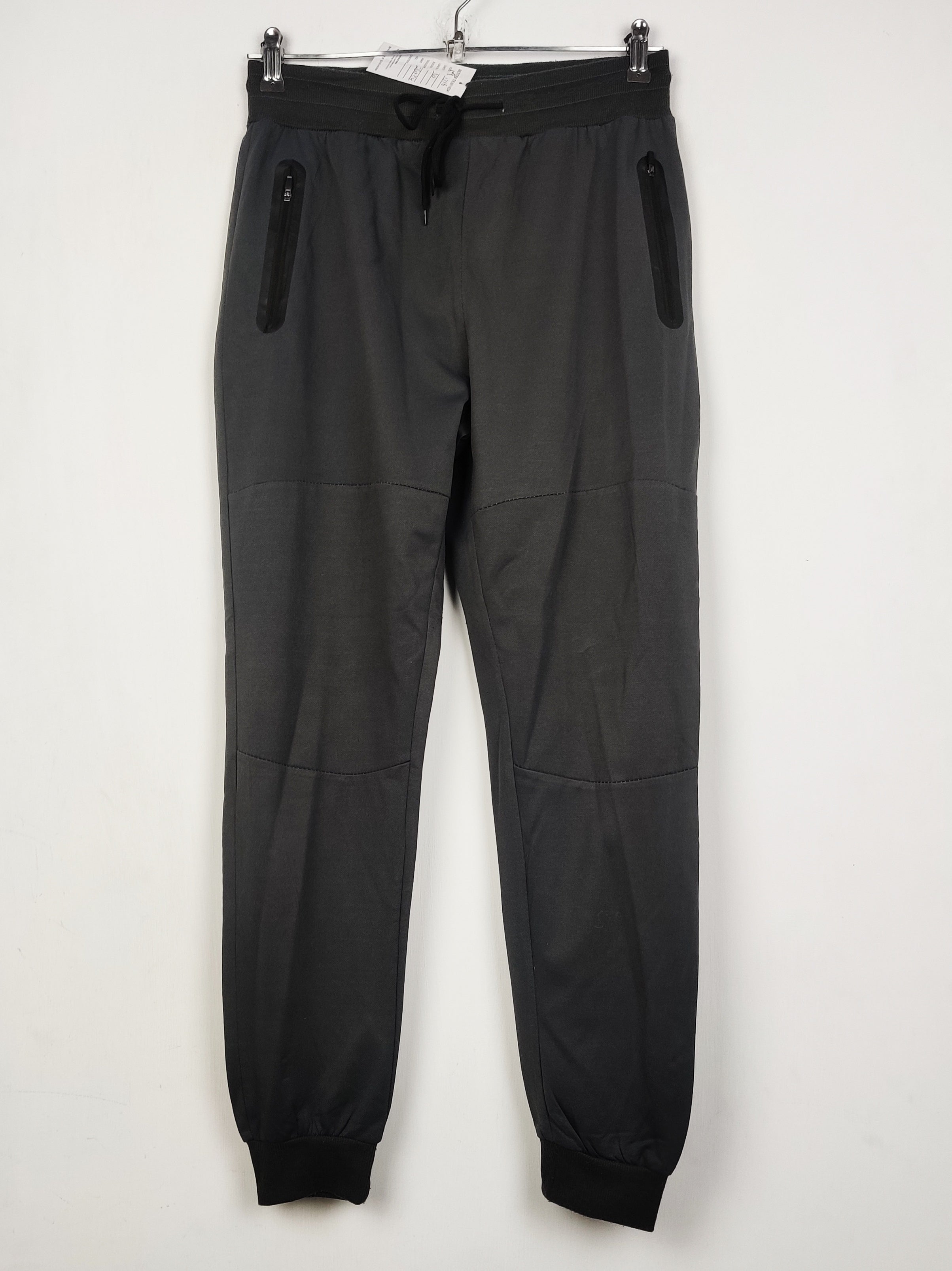 Buy online pre-used pre-loved 100% authentic & Original branded Unknown Brand (MT-1316) available in Pakistan. Top international brands avilable.