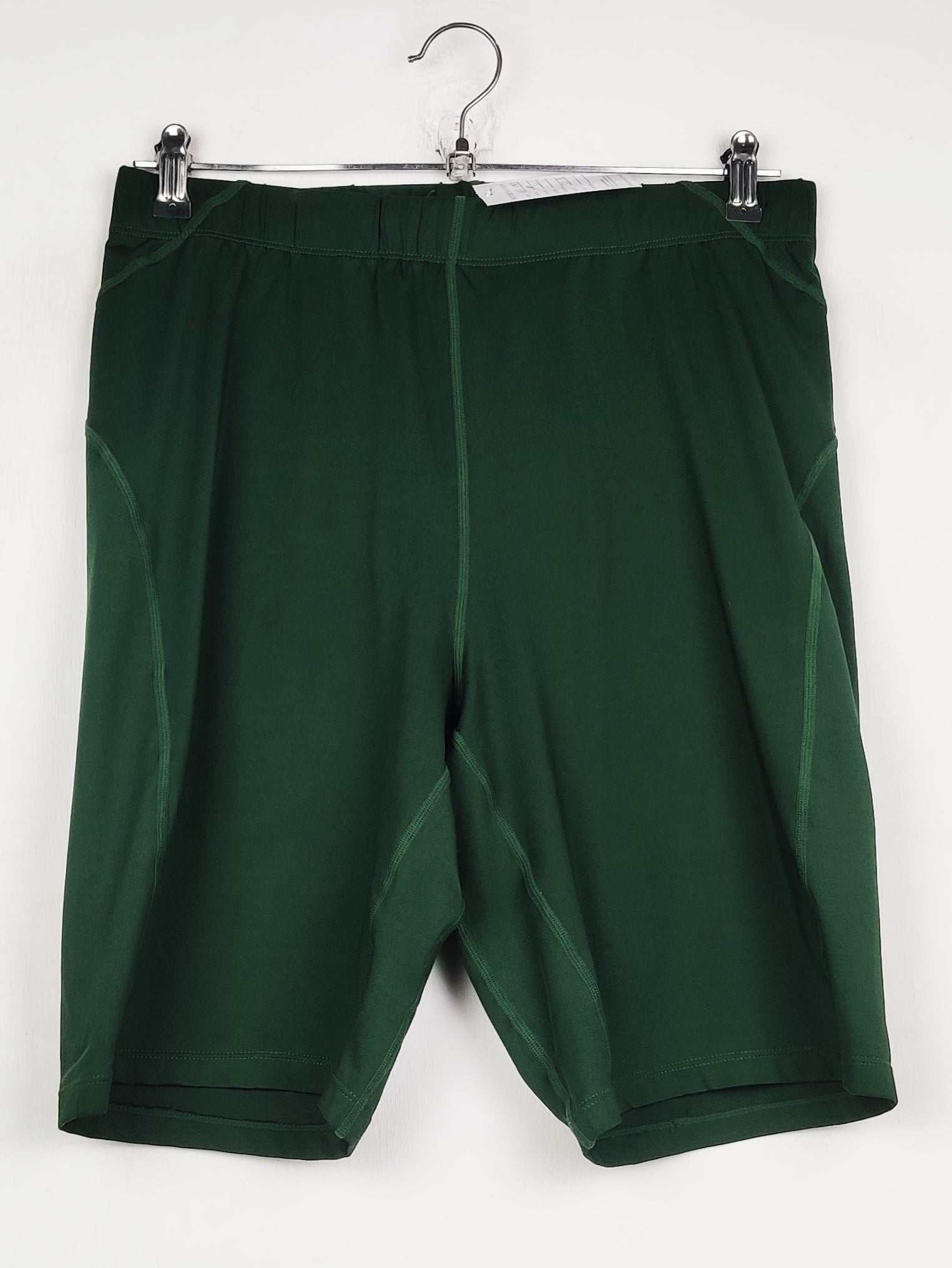 Buy online pre-used pre-loved 100% authentic & Original branded Unknown Brand (MT-1347) available in Pakistan. Top international brands avilable.