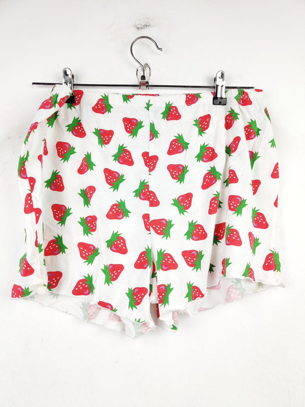 Buy online pre-used pre-loved 100% authentic & Original branded Unknown Brand (NL-1001) available in Pakistan. Top international brands avilable.