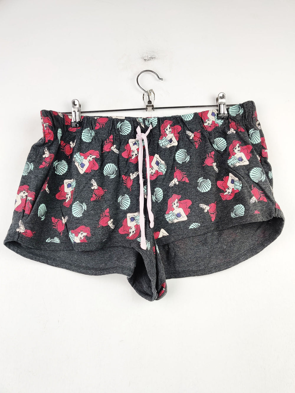 Buy online pre-used pre-loved 100% authentic & Original branded New Look (NL-1012) available in Pakistan. Top international brands avilable.