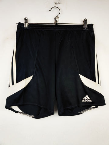 Buy online pre-used pre-loved 100% authentic & Original branded Adidas (NL-1023) available in Pakistan. Top international brands avilable.