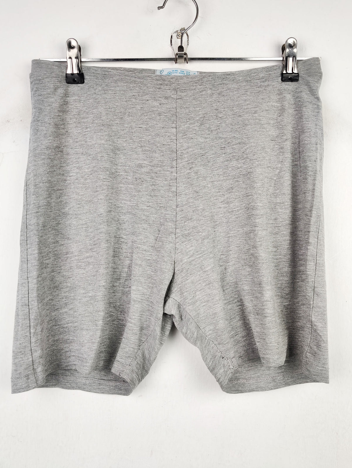 Buy online pre-used pre-loved 100% authentic & Original branded Primark (NL-1025) available in Pakistan. Top international brands avilable.