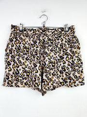 Buy online pre-used pre-loved 100% authentic & Original branded Papaya (NL-1033) available in Pakistan. Top international brands avilable.