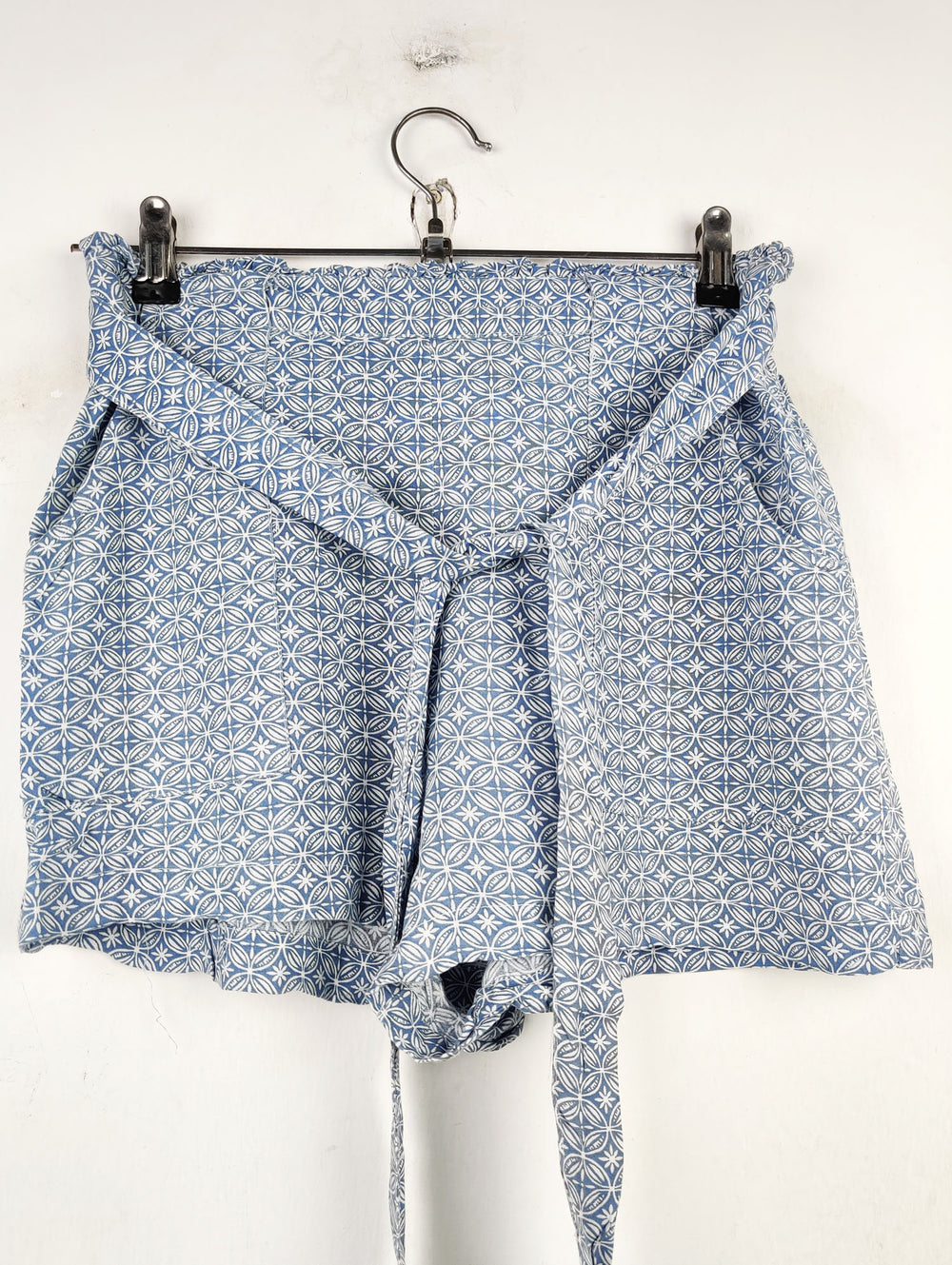 Buy online pre-used pre-loved 100% authentic & Original branded Primark (NL-1039) available in Pakistan. Top international brands avilable.