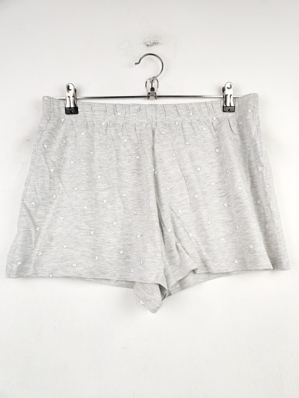 Buy online pre-used pre-loved 100% authentic & Original branded Unknown Brand (NL-1043) available in Pakistan. Top international brands avilable.