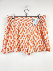 Buy online pre-used pre-loved 100% authentic & Original branded George (NL-1063) available in Pakistan. Top international brands avilable.