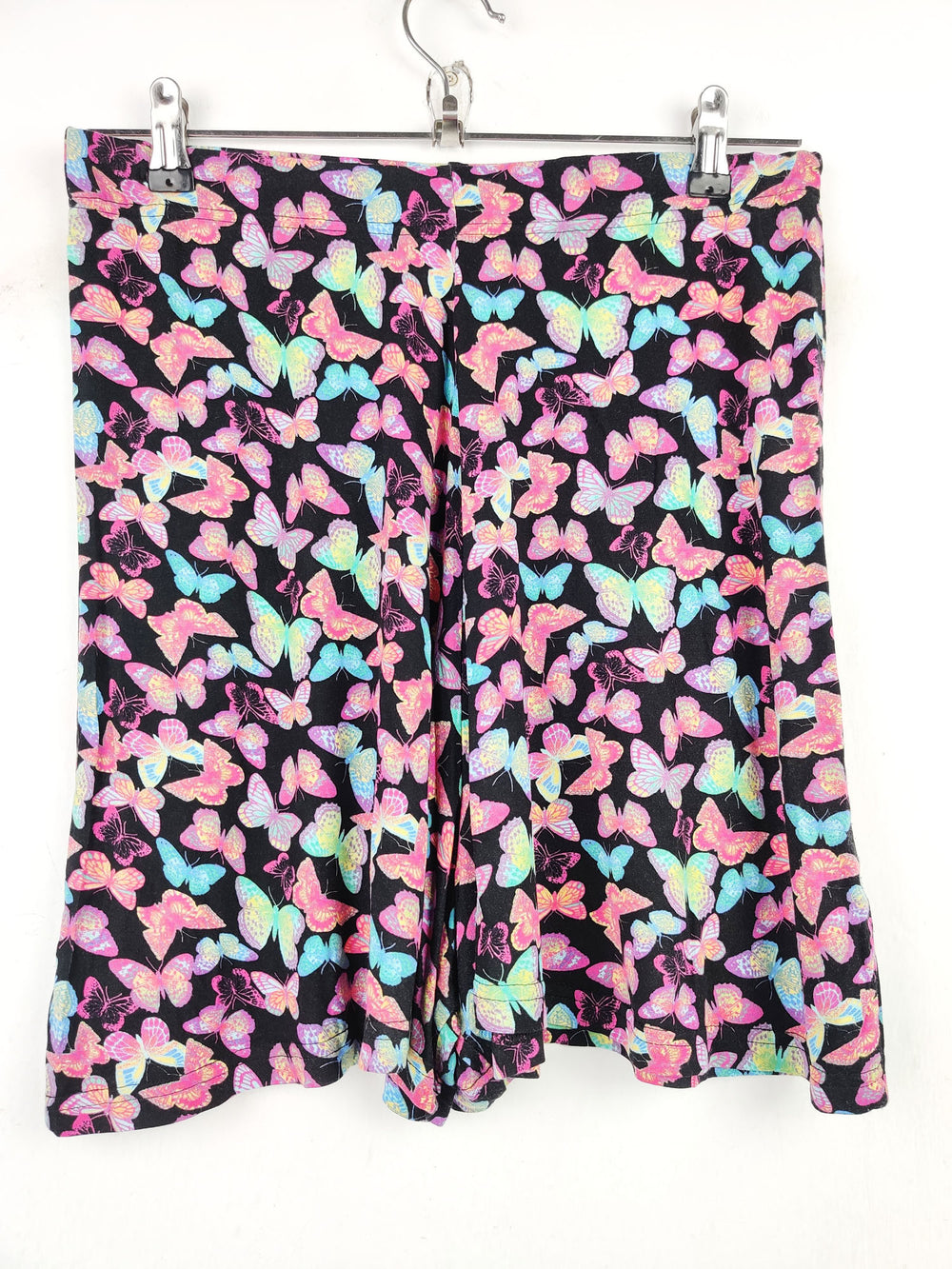 Buy online pre-used pre-loved 100% authentic & Original branded George (NL-1066) available in Pakistan. Top international brands avilable.