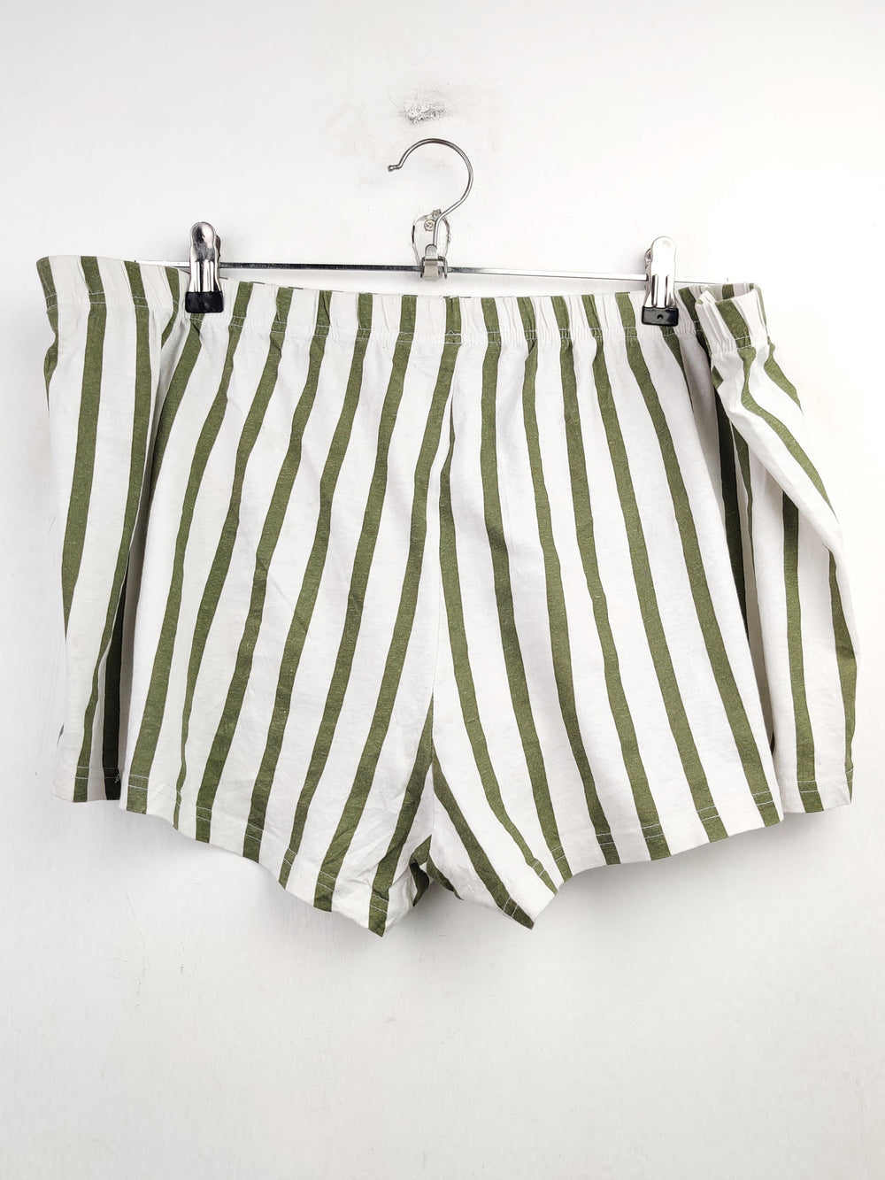 Buy online pre-used pre-loved 100% authentic & Original branded Primark (NL-1251) available in Pakistan. Top international brands avilable.