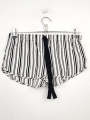 Buy online pre-used pre-loved 100% authentic & Original branded Love To Lounge (NL-1268) available in Pakistan. Top international brands avilable.