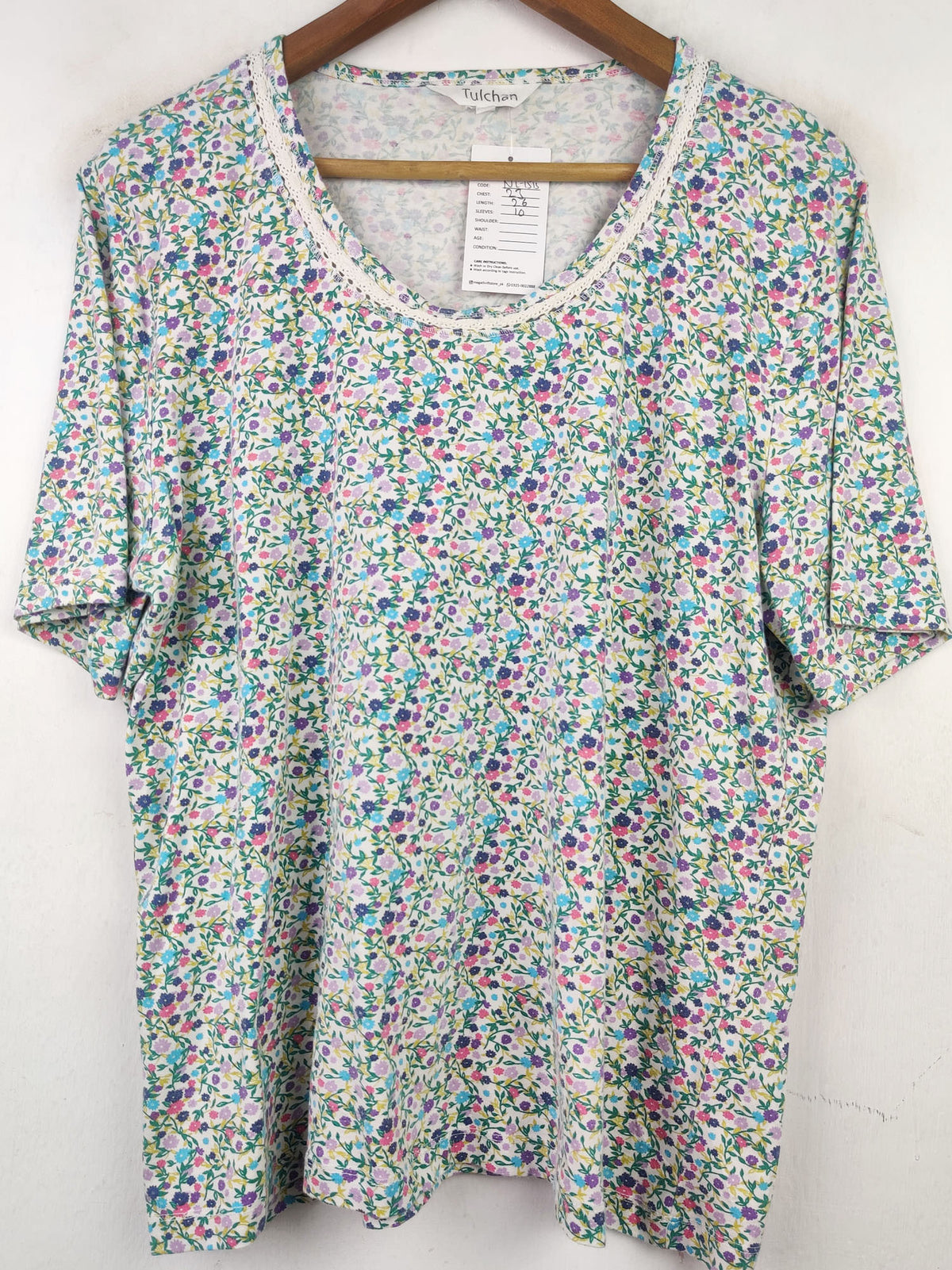 Buy online pre-used pre-loved 100% authentic & Original branded Tulchan (NL-1513) available in Pakistan. Top international brands avilable.