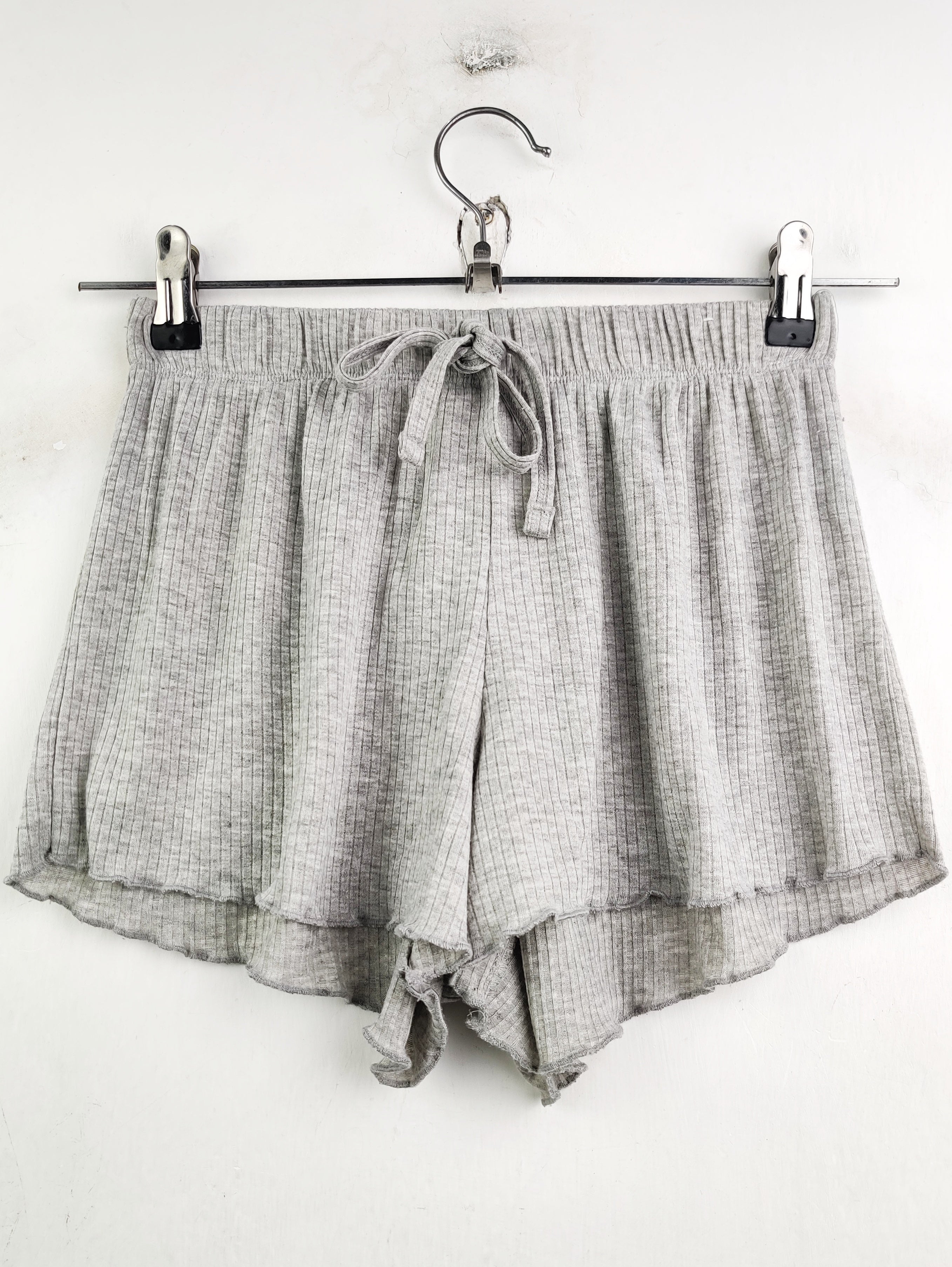 Buy online pre-used pre-loved 100% authentic & Original branded Primark (NL-1569) available in Pakistan. Top international brands avilable.