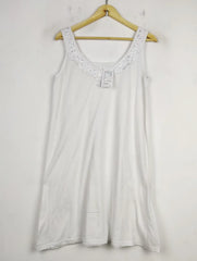 Buy online pre-used pre-loved 100% authentic & Original branded Unknown Brand (NL-1760) available in Pakistan. Top international brands avilable.