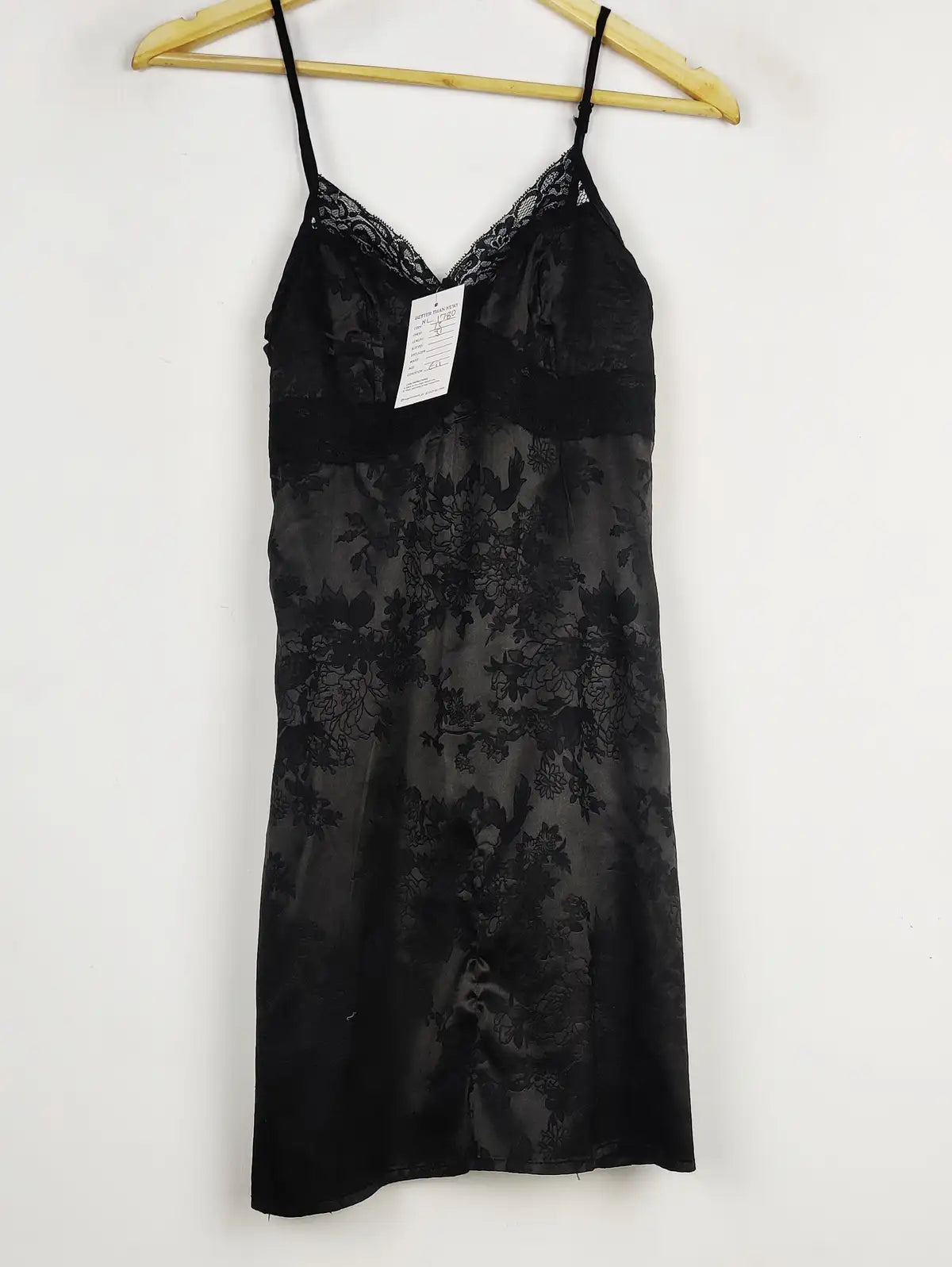 Buy online pre-used pre-loved 100% authentic & Original branded Shein (NL-1780) available in Pakistan. Top international brands avilable.