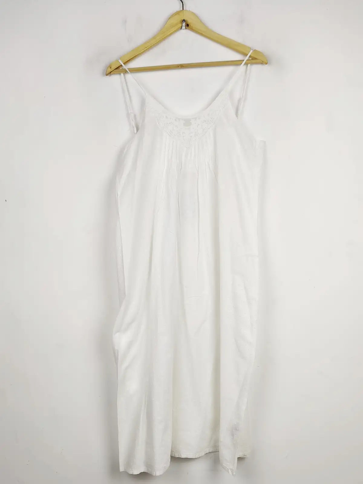 Buy online pre-used pre-loved 100% authentic & Original branded Mark & Spencer (NL-1796) available in Pakistan. Top international brands avilable.