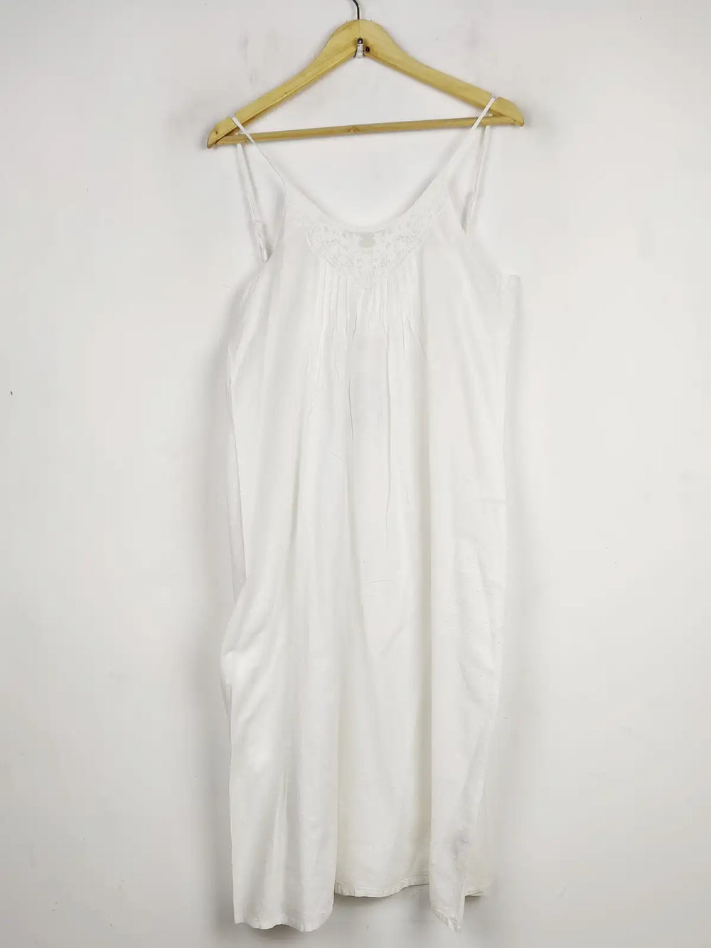 Buy online pre-used pre-loved 100% authentic & Original branded Mark & Spencer (NL-1796) available in Pakistan. Top international brands avilable.
