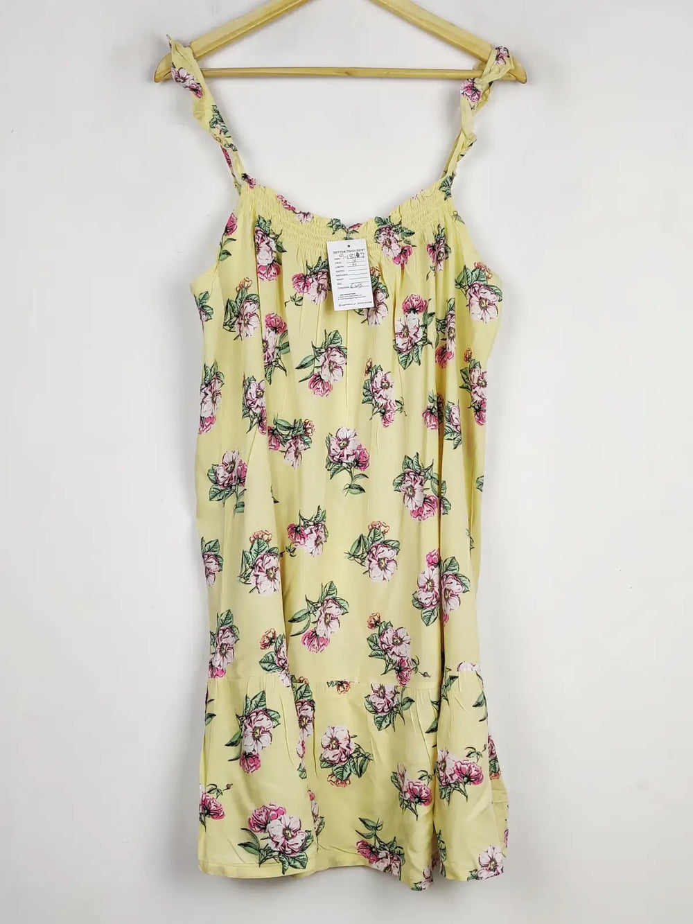 Buy online pre-used pre-loved 100% authentic & Original branded Day Dreams (NL-1817) available in Pakistan. Top international brands avilable.
