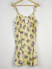 Buy online pre-used pre-loved 100% authentic & Original branded Day Dreams (NL-1817) available in Pakistan. Top international brands avilable.