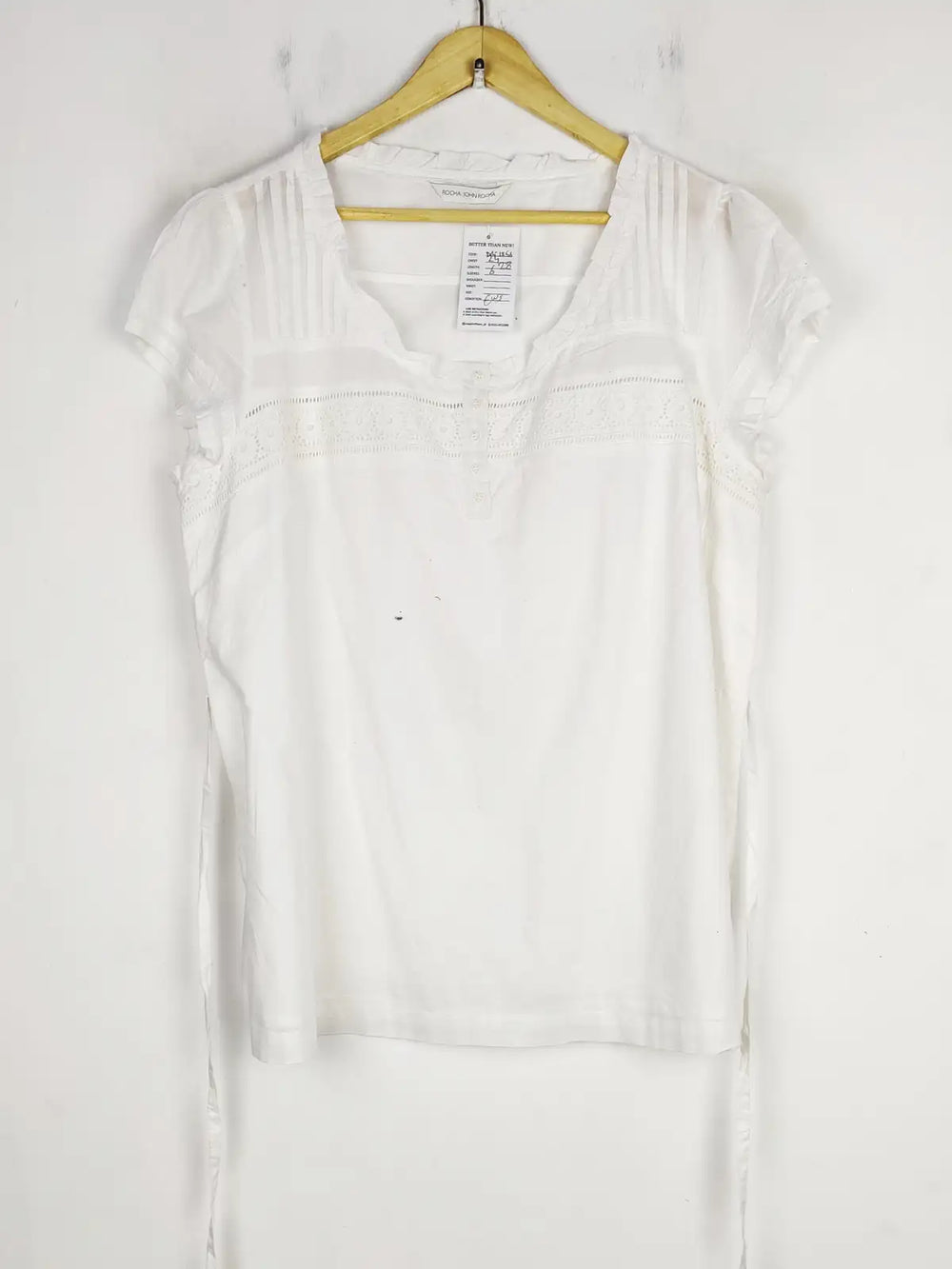 Buy online pre-used pre-loved 100% authentic & Original branded Rocha John Rocha (NL-1856) available in Pakistan. Top international brands avilable.
