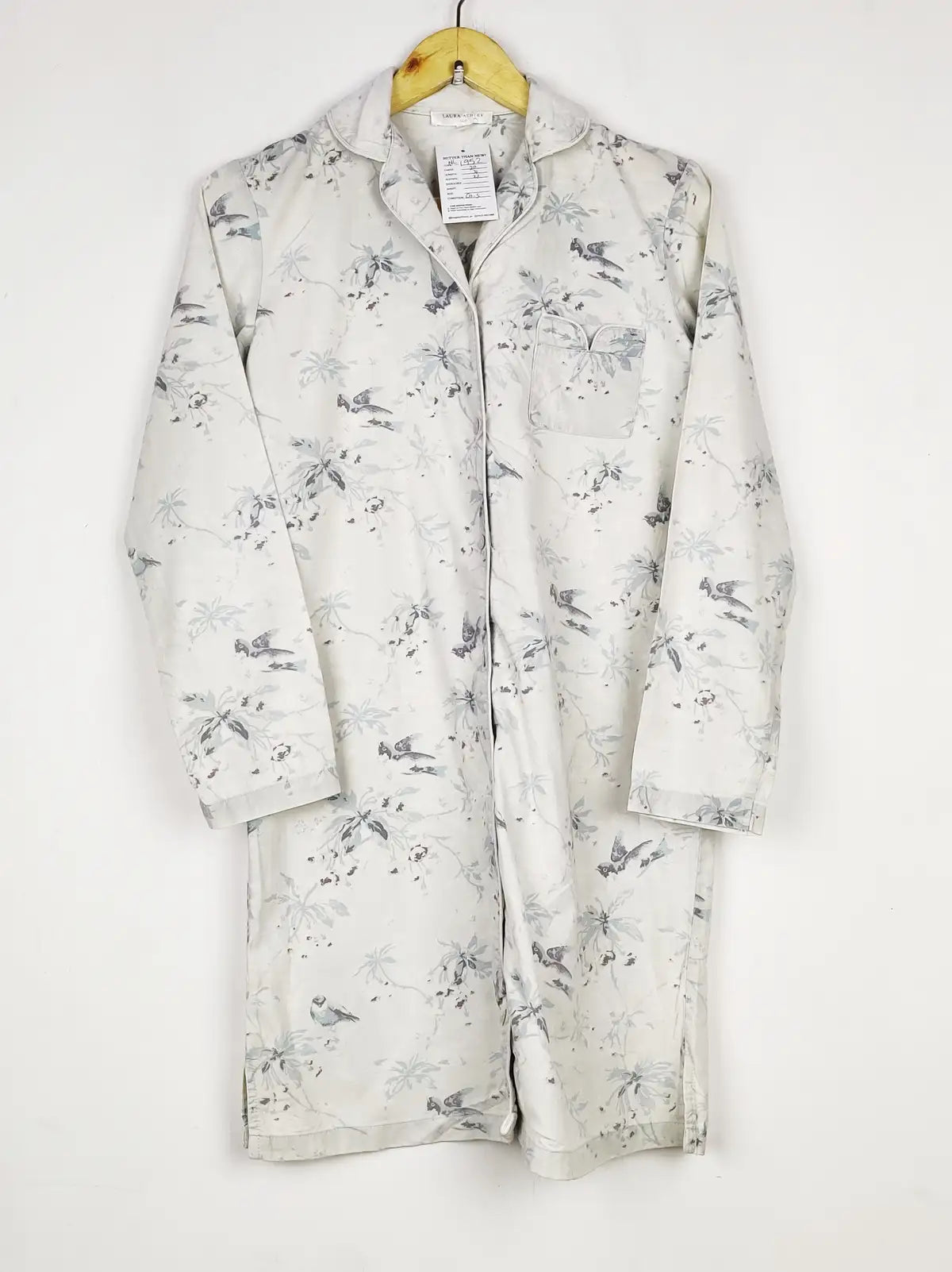 Buy online pre-used pre-loved 100% authentic & Original branded Laura Ashley (NL-1952) available in Pakistan. Top international brands avilable.