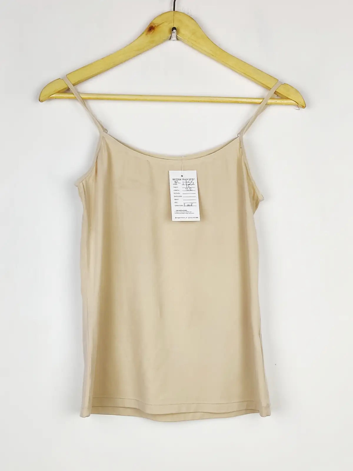 Buy online pre-used pre-loved 100% authentic & Original branded Unknown Brand (NL-1955) available in Pakistan. Top international brands avilable.