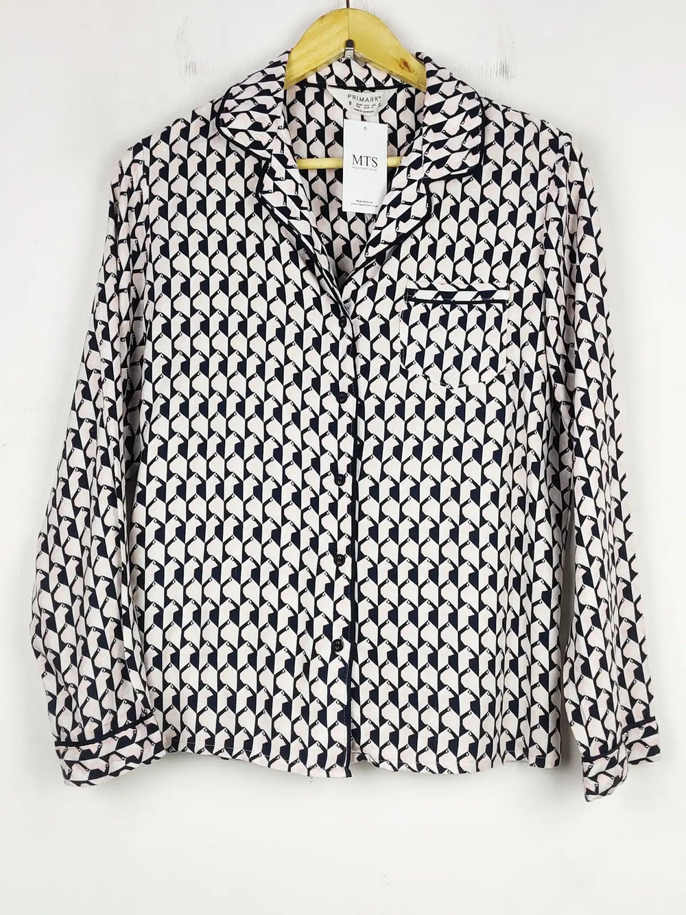 Buy online pre-used pre-loved 100% authentic & Original branded Primark (NL-2057) available in Pakistan. Top international brands avilable.