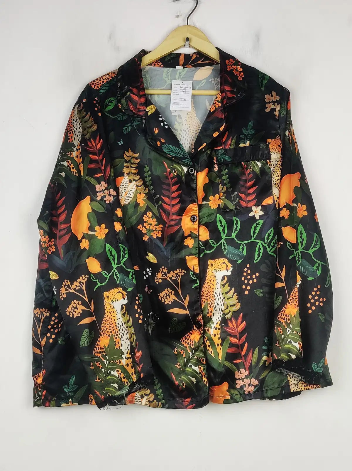 Buy online pre-used pre-loved 100% authentic & Original branded Unknown Brand (NL-2173) available in Pakistan. Top international brands avilable.