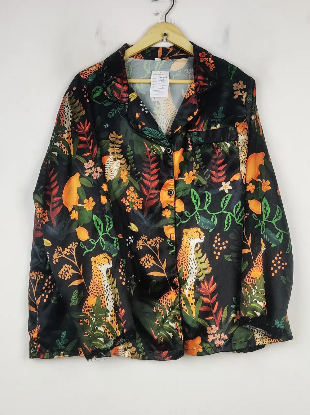Buy online pre-used pre-loved 100% authentic & Original branded Unknown Brand (NL-2173) available in Pakistan. Top international brands avilable.