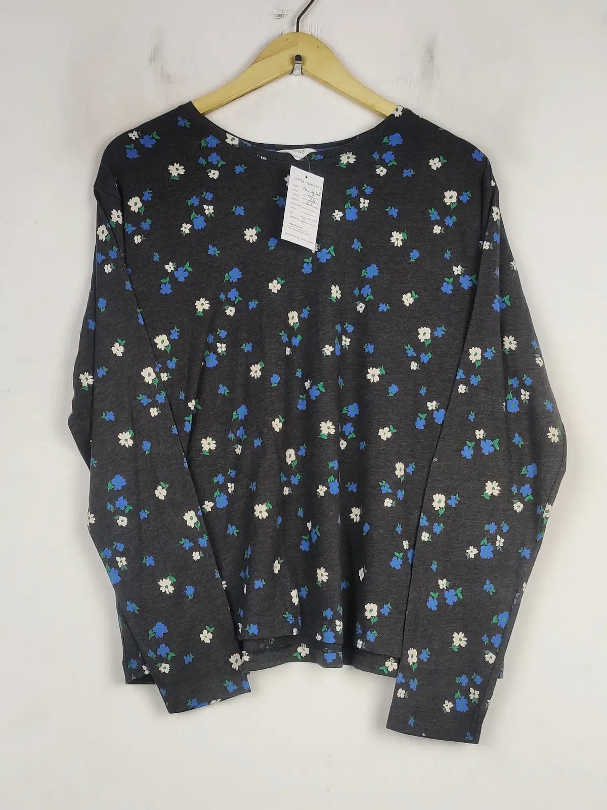 Buy online pre-used pre-loved 100% authentic & Original branded Mark & Spencer (NL-2188) available in Pakistan. Top international brands avilable.