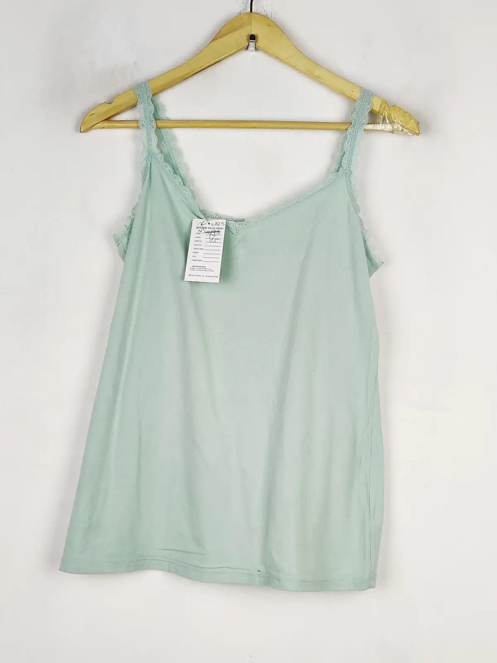 Buy online pre-used pre-loved 100% authentic & Original branded Unknown Brand (NL-2225) available in Pakistan. Top international brands avilable.