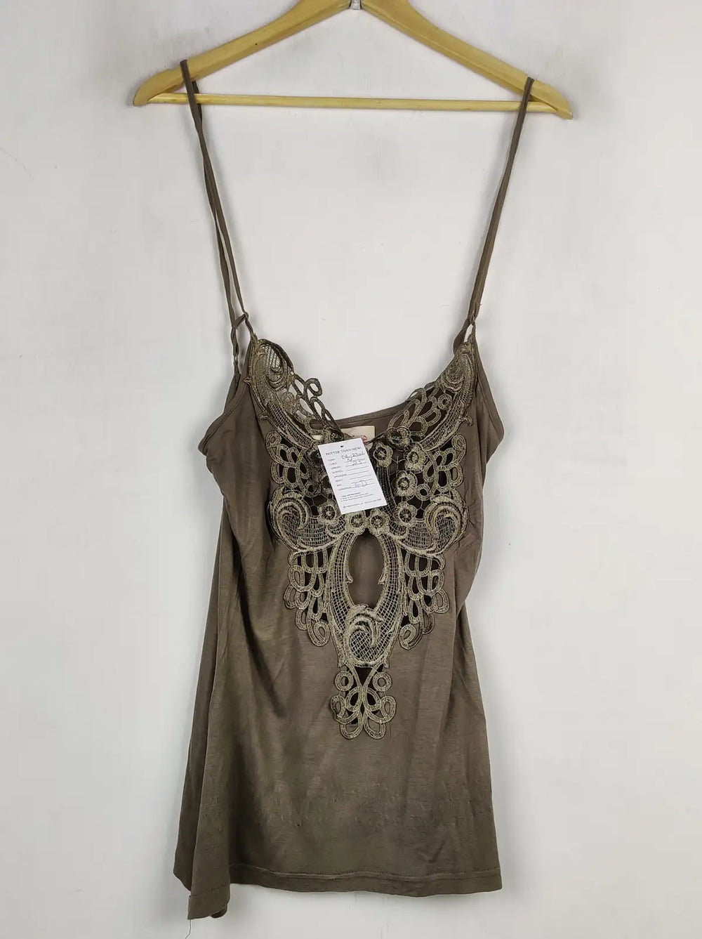 Buy online pre-used pre-loved 100% authentic & Original branded S'Nob (NL-2306) available in Pakistan. Top international brands avilable.