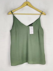Buy online pre-used pre-loved 100% authentic & Original branded Primark (NL-2348) available in Pakistan. Top international brands avilable.