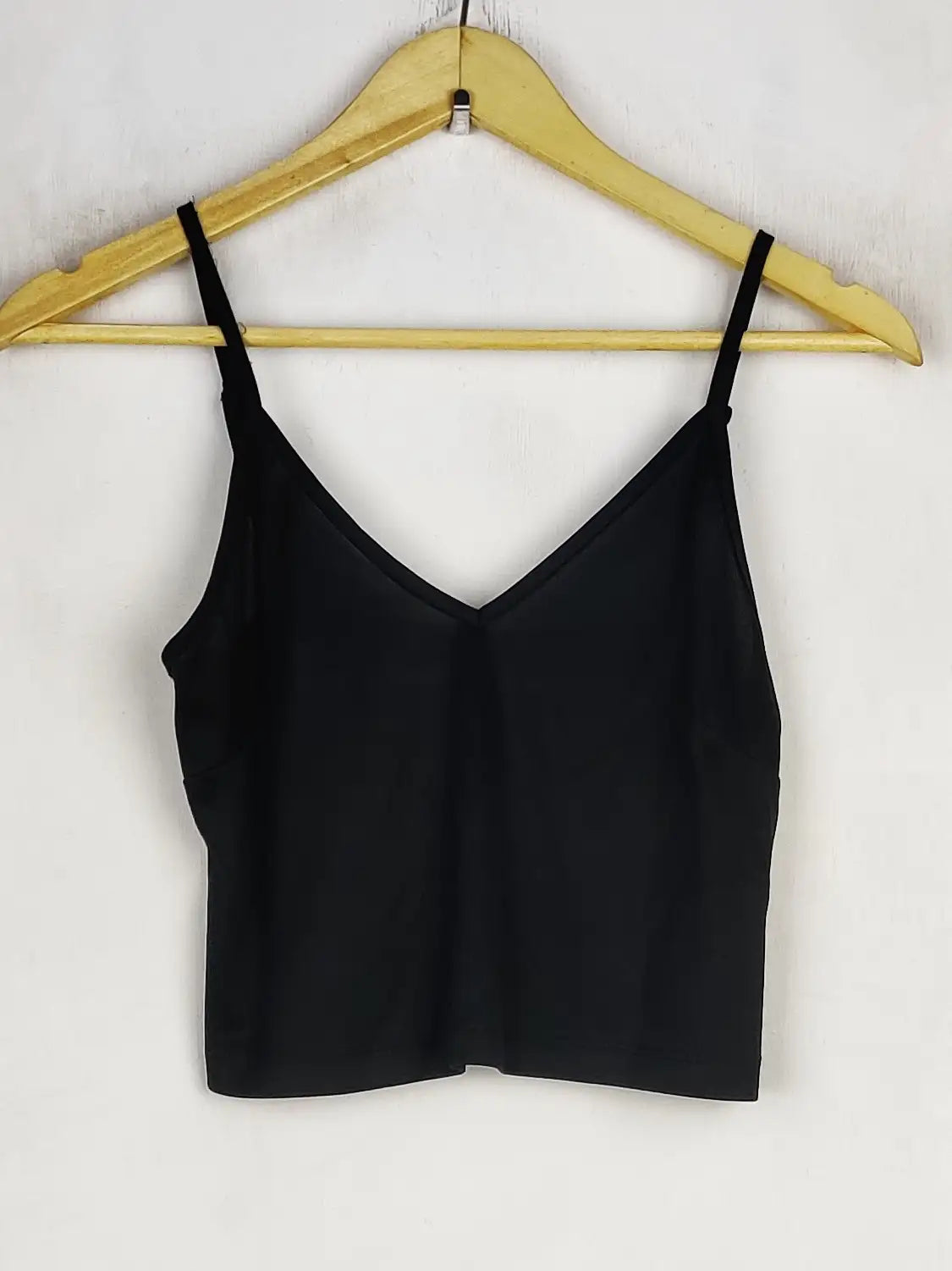 Buy online pre-used pre-loved 100% authentic & Original branded Unknown Brand (NL-2351) available in Pakistan. Top international brands avilable.