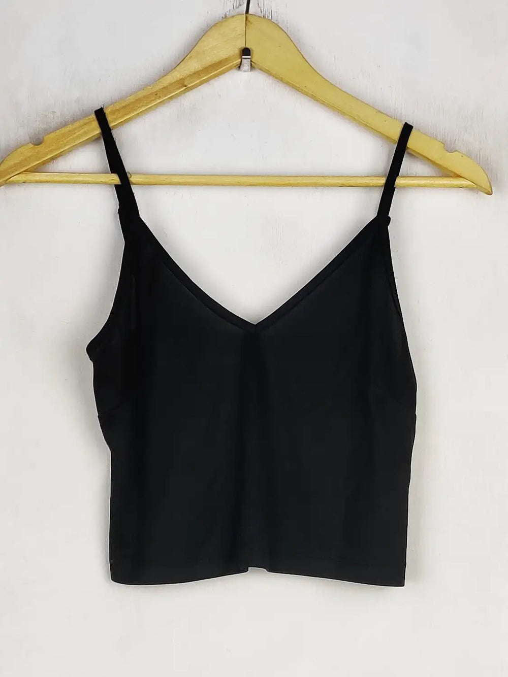Buy online pre-used pre-loved 100% authentic & Original branded Unknown Brand (NL-2351) available in Pakistan. Top international brands avilable.