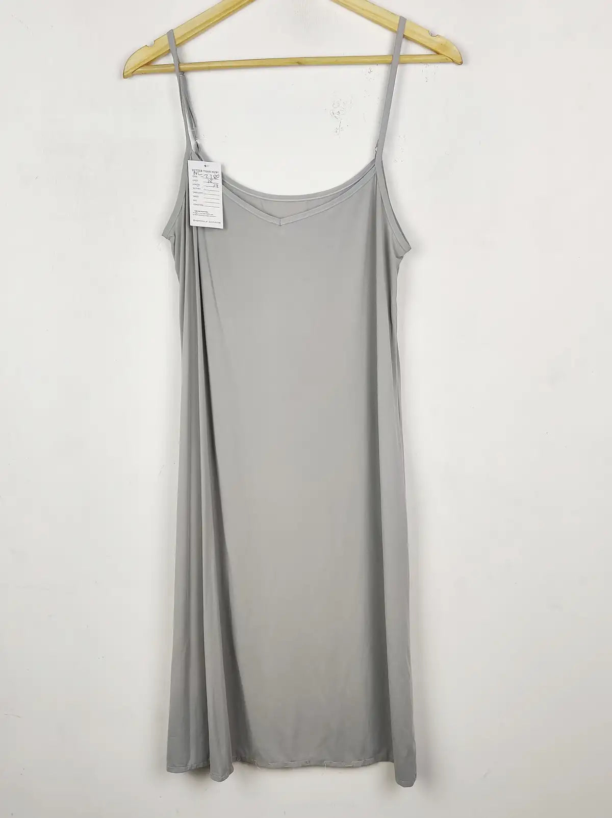 Buy online pre-used pre-loved 100% authentic & Original branded Unknown Brand (NL-2380) available in Pakistan. Top international brands avilable.