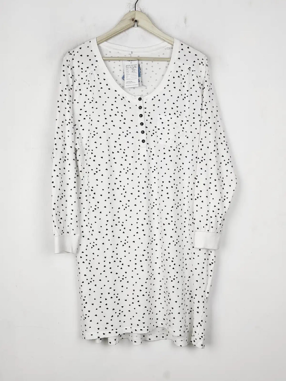Buy online pre-used pre-loved 100% authentic & Original branded Relax (NL-2395) available in Pakistan. Top international brands avilable.
