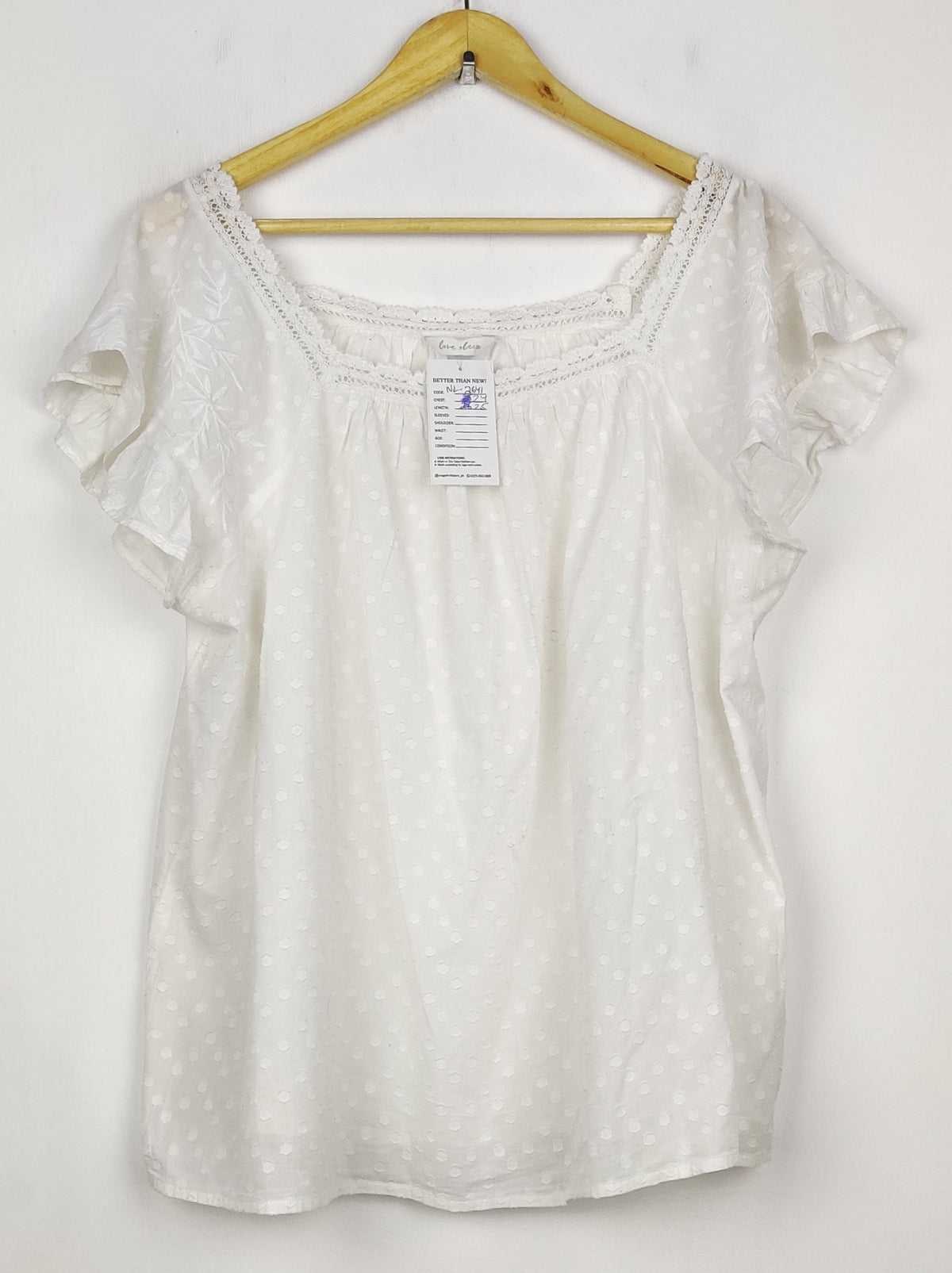 Buy online pre-used pre-loved 100% authentic & Original branded Marks & Spencer (NL-2641) available in Pakistan. Top international brands avilable.