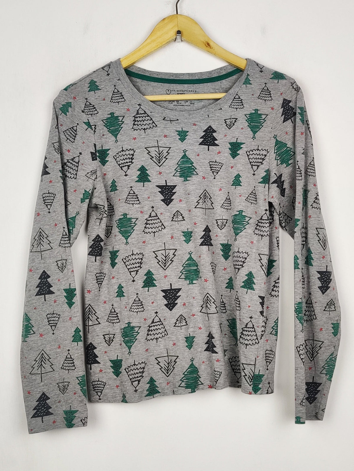 Buy online pre-used pre-loved 100% authentic & Original branded Primark (NL-2642) available in Pakistan. Top international brands avilable.