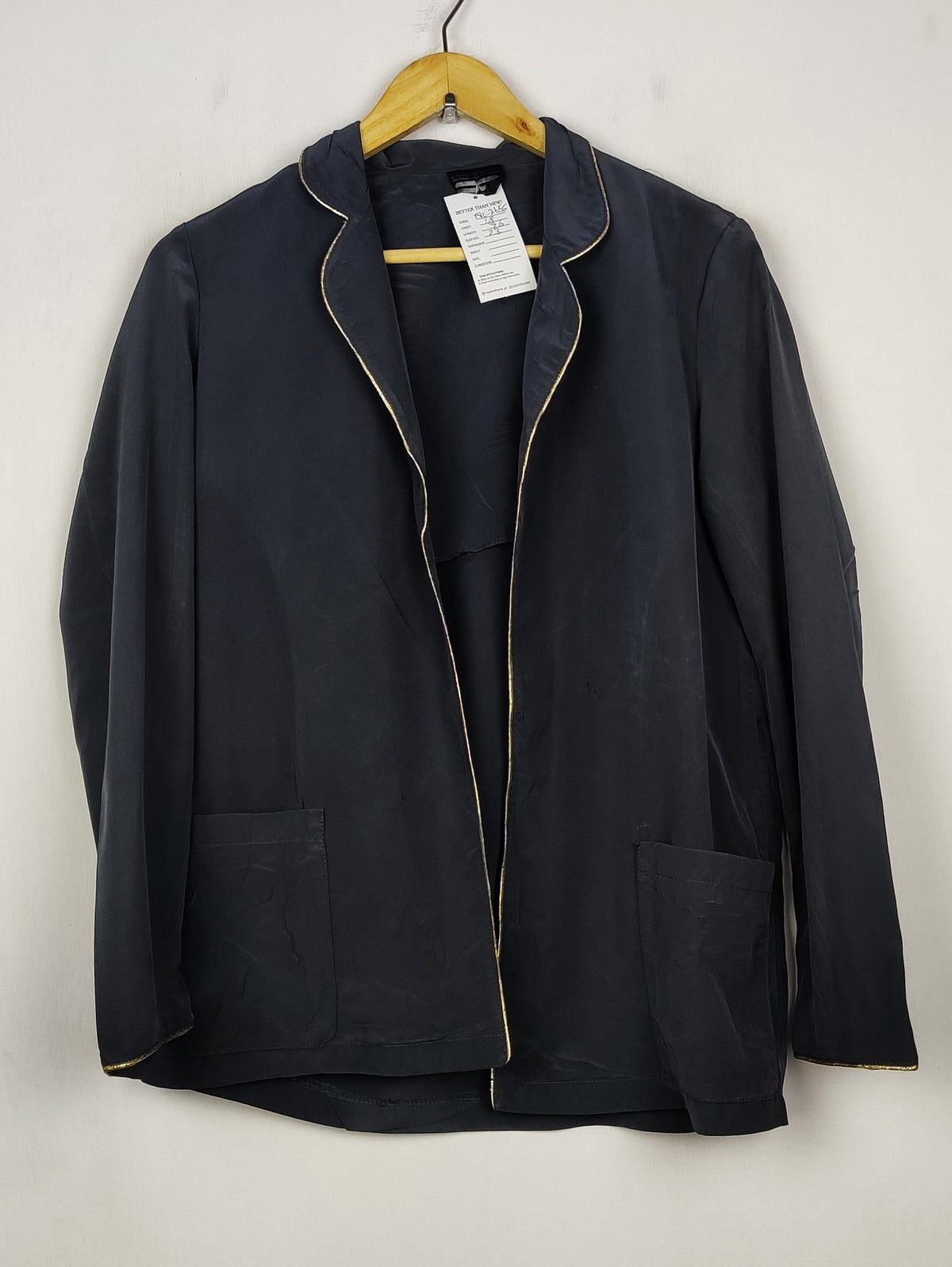 Buy online pre-used pre-loved 100% authentic & Original branded Collection Classan (NL-2655) available in Pakistan. Top international brands avilable.